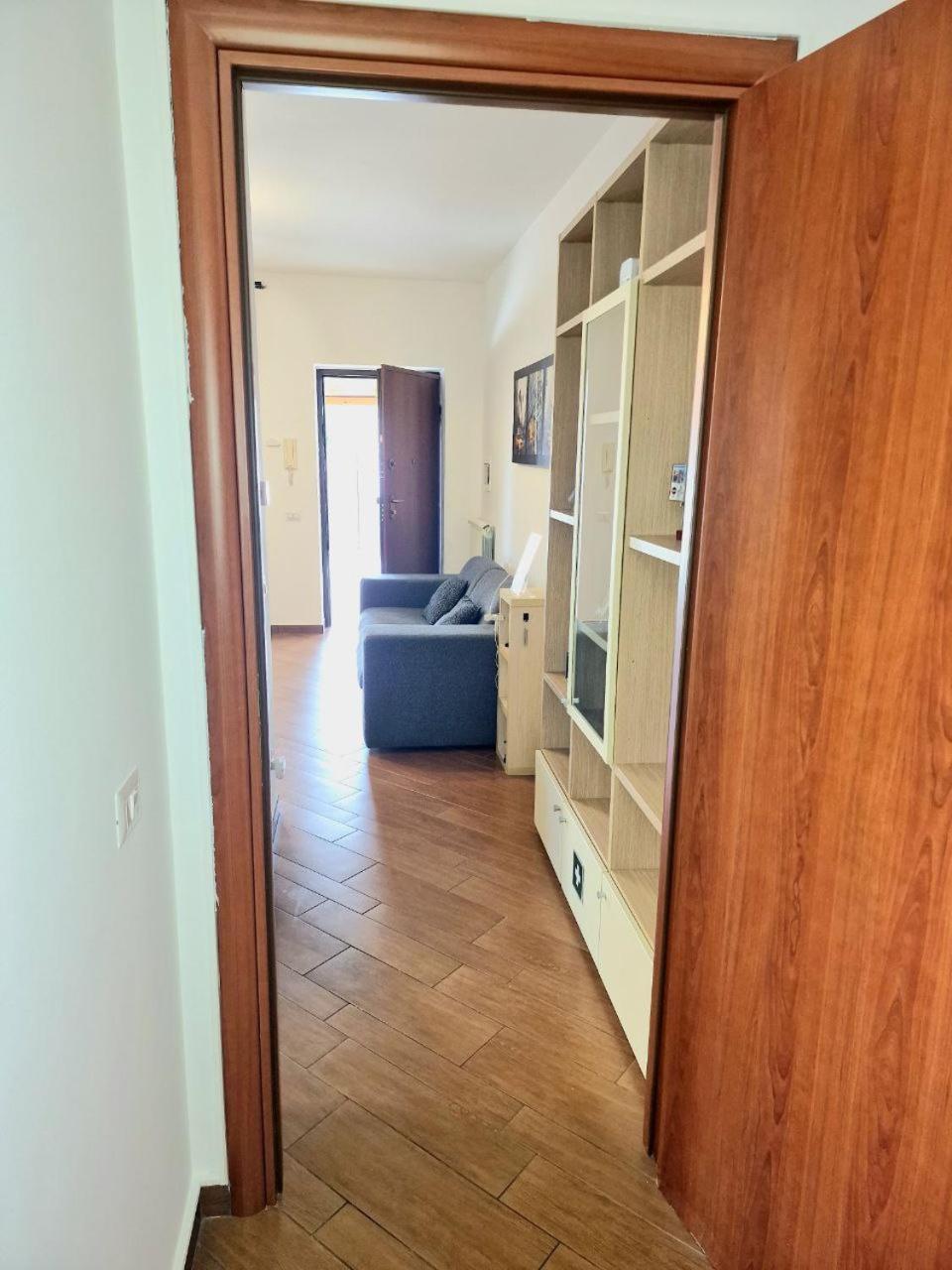 Domus Livio, 7 Min Fco Airport, Free Wifi, Garden Apartment, 2 Tv Hd Fiumicino Exterior photo