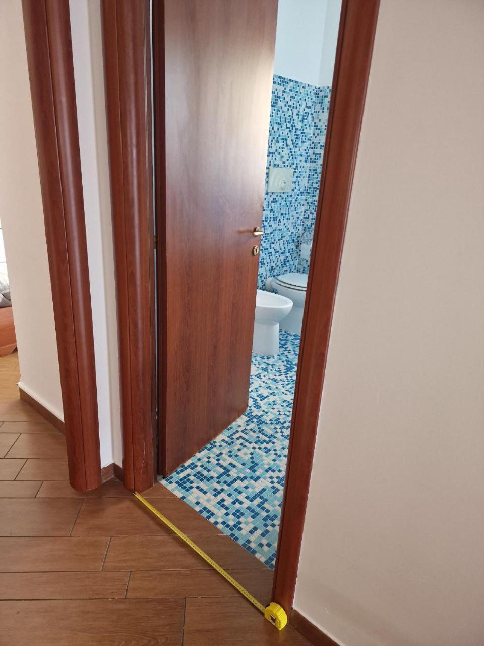 Domus Livio, 7 Min Fco Airport, Free Wifi, Garden Apartment, 2 Tv Hd Fiumicino Exterior photo