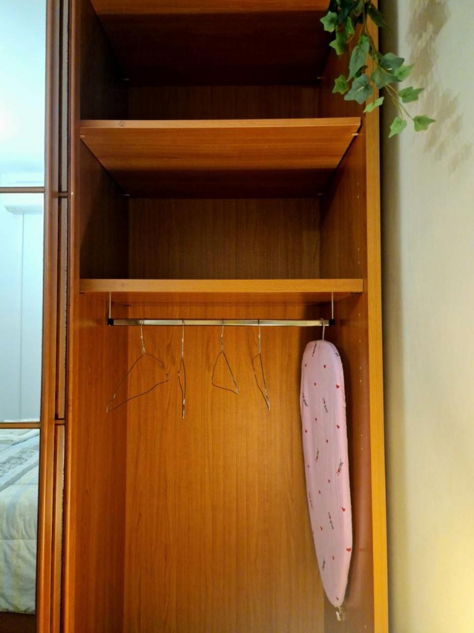 Domus Livio, 7 Min Fco Airport, Free Wifi, Garden Apartment, 2 Tv Hd Fiumicino Exterior photo