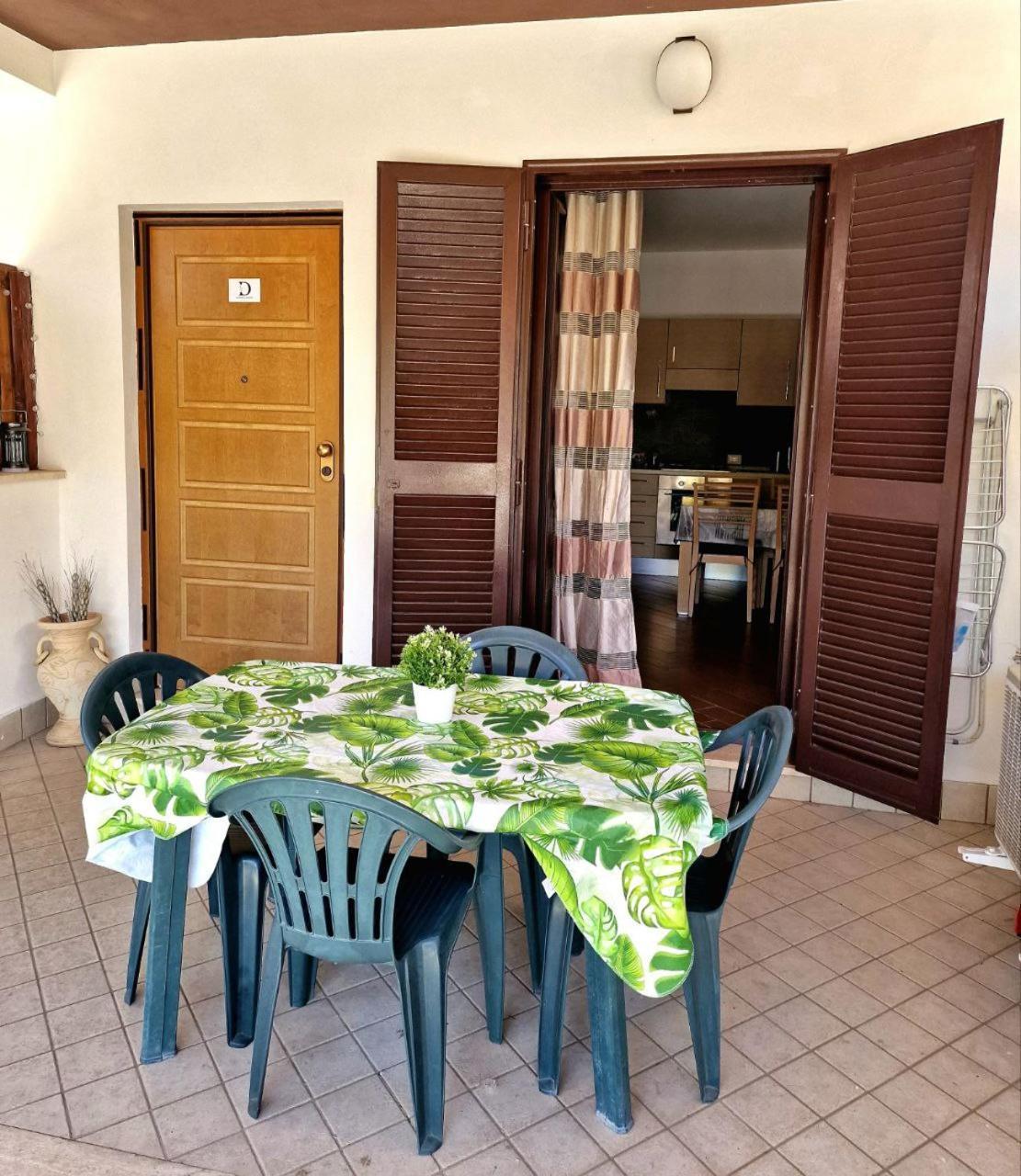 Domus Livio, 7 Min Fco Airport, Free Wifi, Garden Apartment, 2 Tv Hd Fiumicino Exterior photo